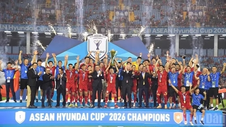 PM congratulates Viet Nam’s national football team on ASEAN Cup triumph